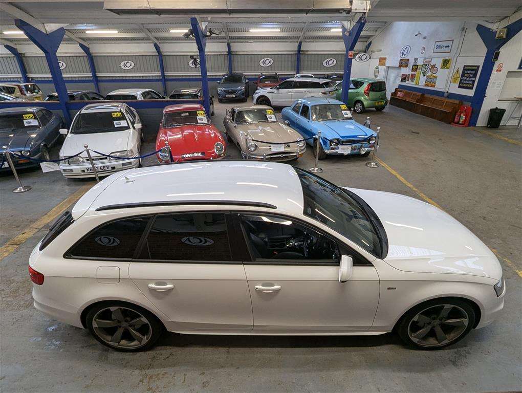 <p>2013 AUDI A4 S LINE BLACK EDT TDI Q</p>