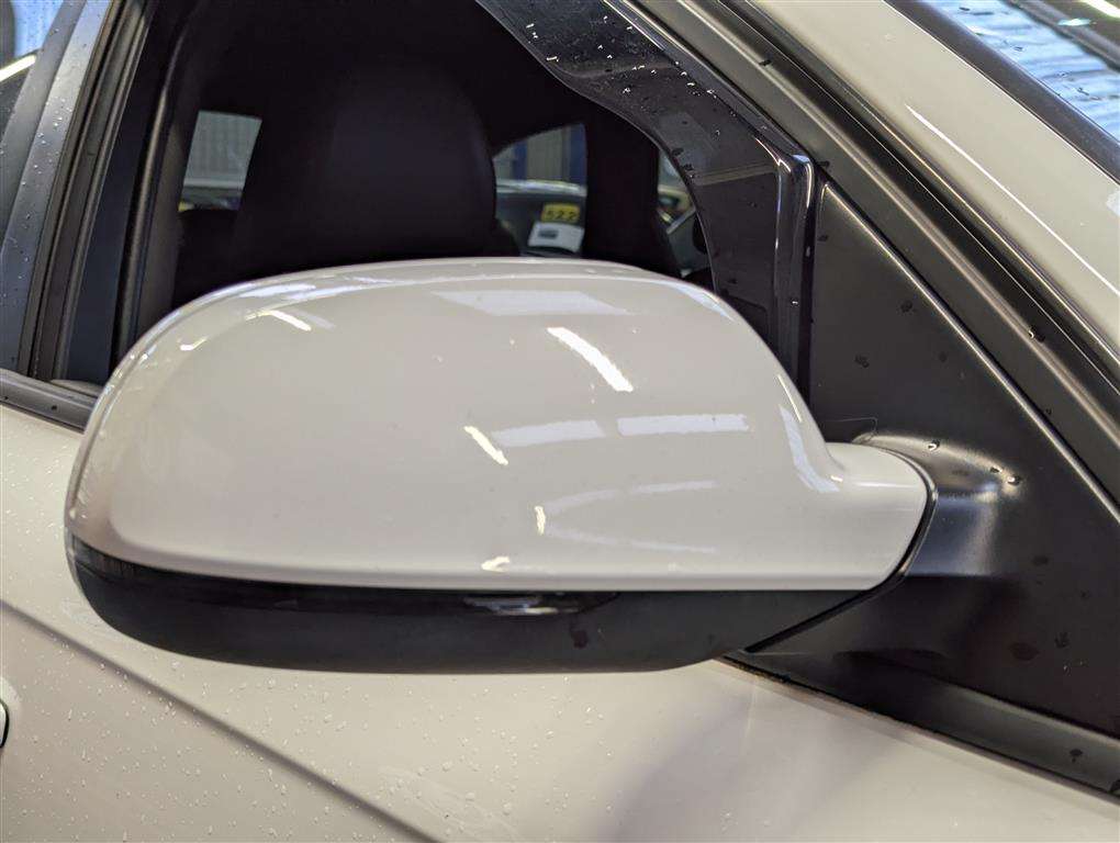 <p>2013 AUDI A4 S LINE BLACK EDT TDI Q</p>
