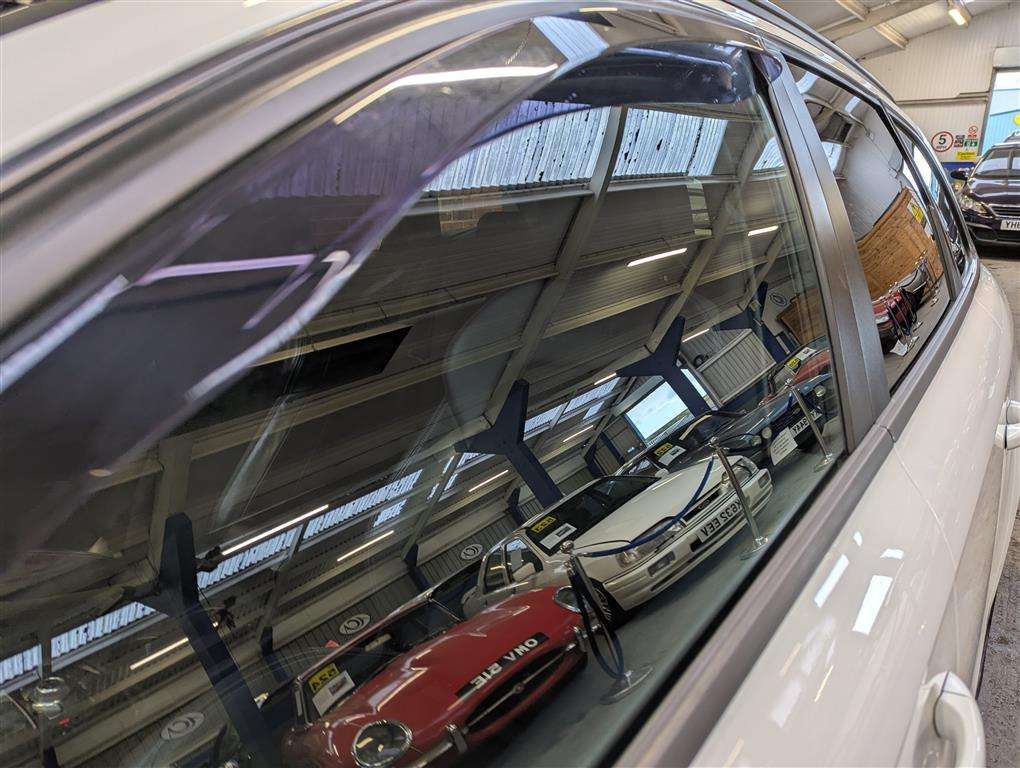 <p>2013 AUDI A4 S LINE BLACK EDT TDI Q</p>