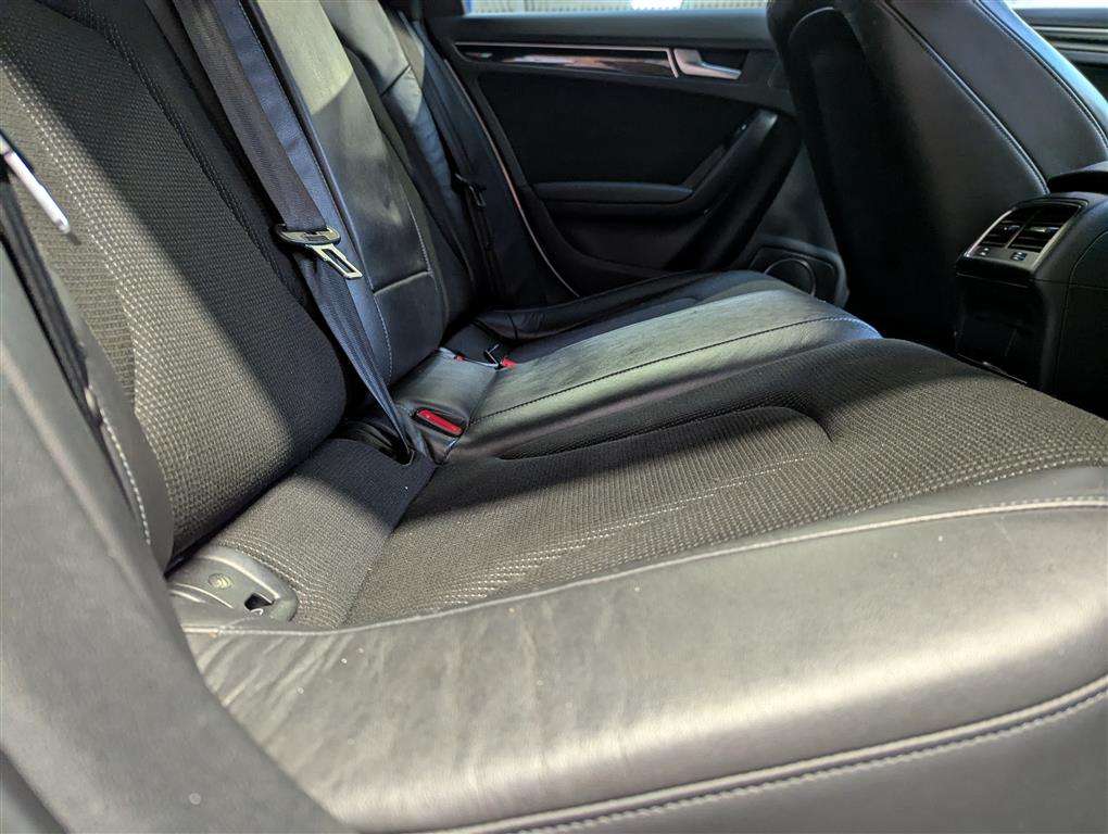 <p>2013 AUDI A4 S LINE BLACK EDT TDI Q</p>
