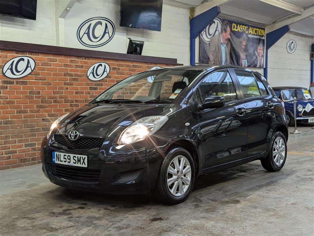 <p>2009 TOYOTA YARIS **SOLD</p>
