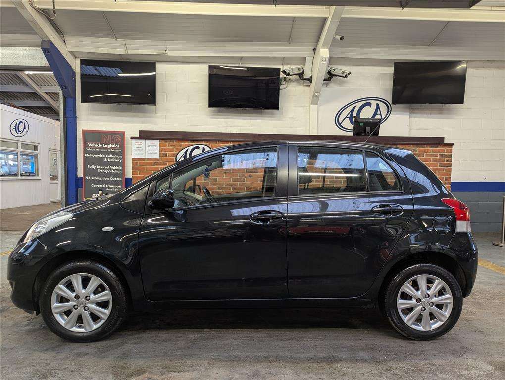 <p>2009 TOYOTA YARIS **SOLD</p>