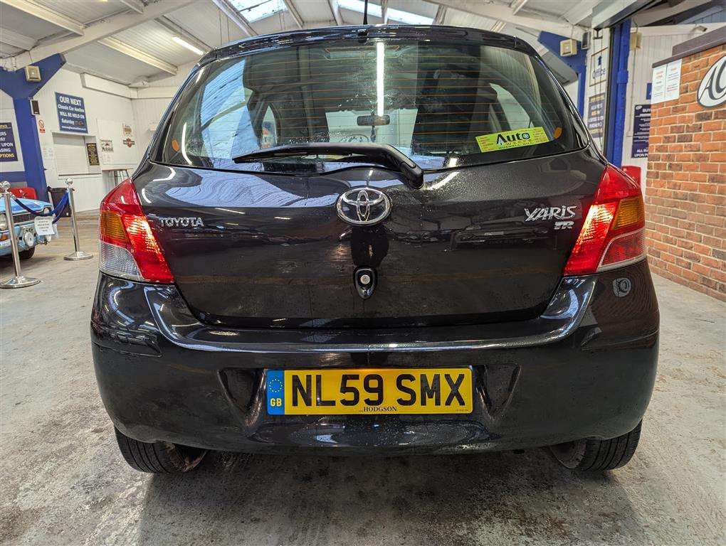 <p>2009 TOYOTA YARIS **SOLD</p>