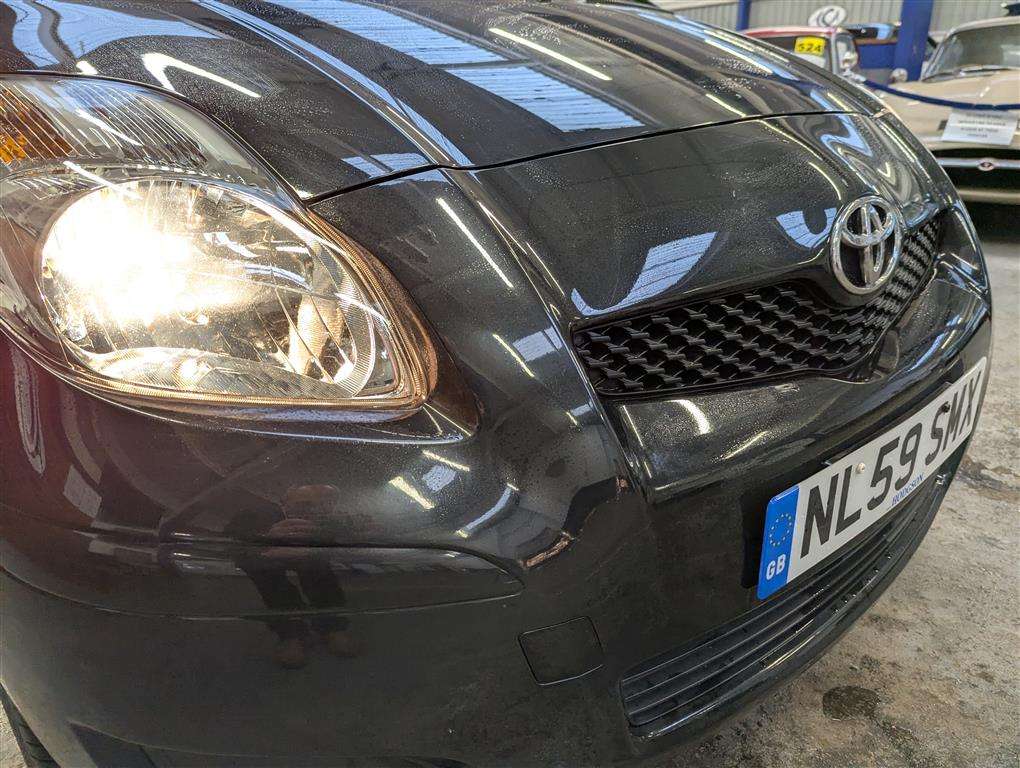 <p>2009 TOYOTA YARIS **SOLD</p>