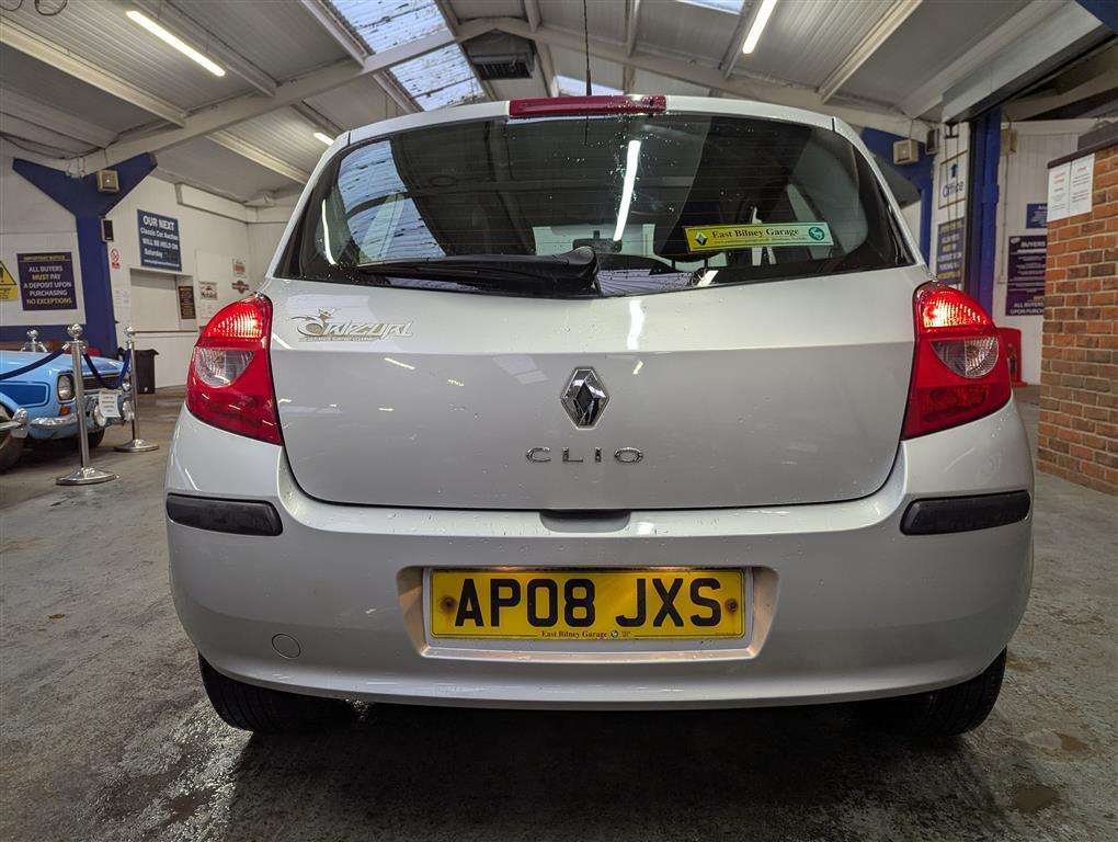 <p>2008 RENAULT CLIO RIP CURL 2 DCI</p>