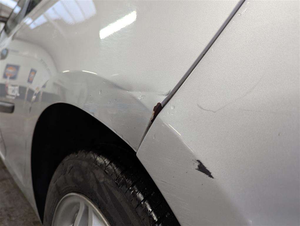 <p>2008 RENAULT CLIO RIP CURL 2 DCI</p>