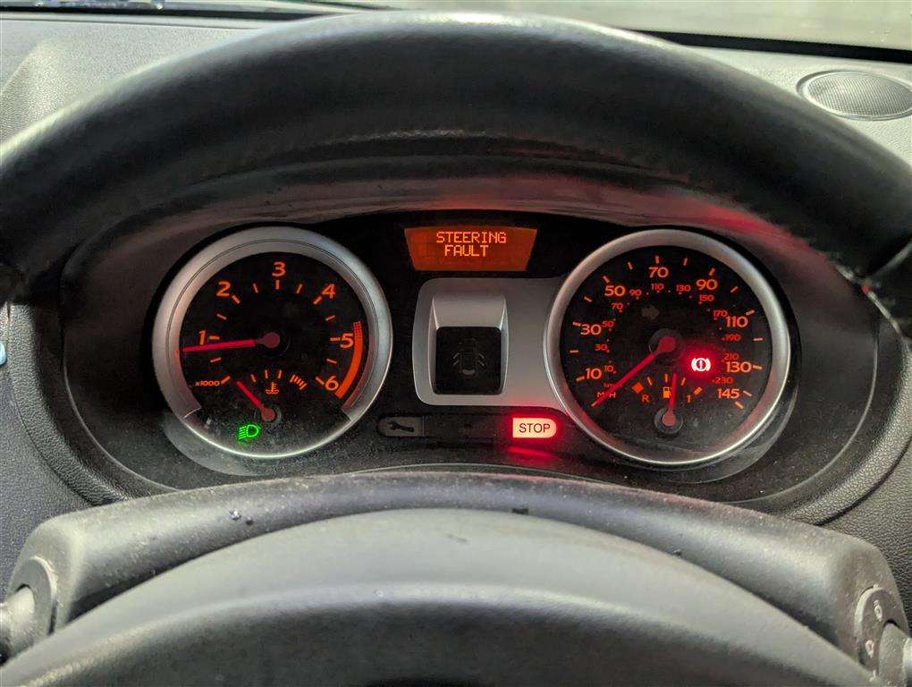 <p>2008 RENAULT CLIO RIP CURL 2 DCI</p>