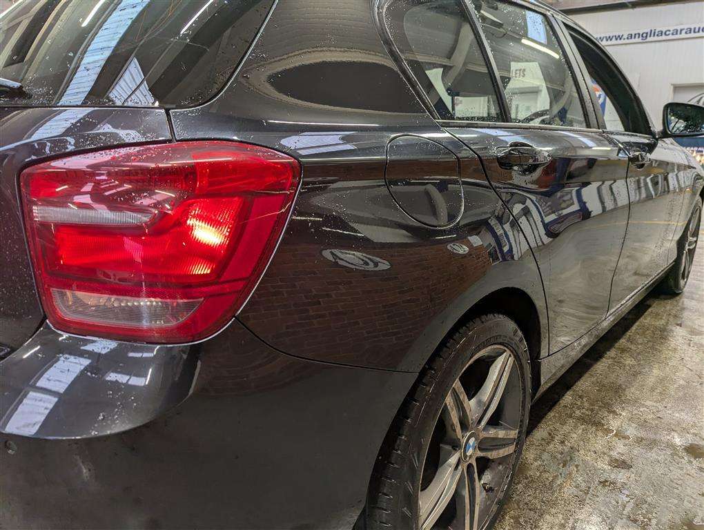 <p>2014 BMW 116D SPORT AUTO</p>