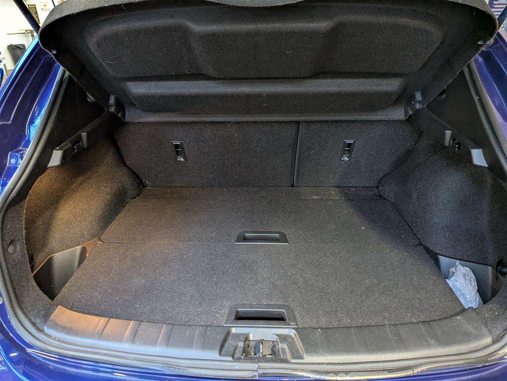 <p>2015 NISSAN QASHQAI N-TEC + DCI</p>
