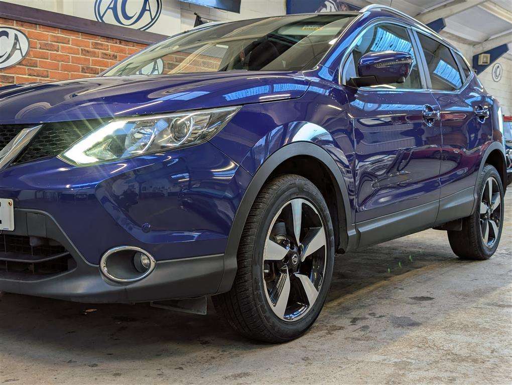 <p>2015 NISSAN QASHQAI N-TEC + DCI</p>