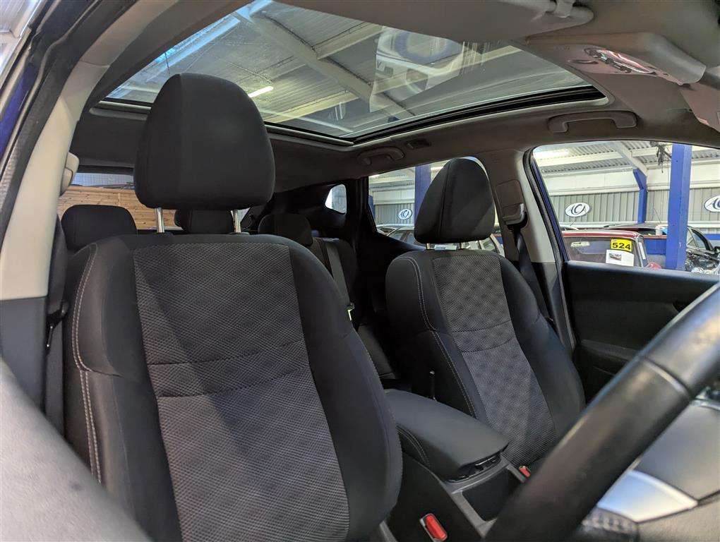 <p>2015 NISSAN QASHQAI N-TEC + DCI</p>