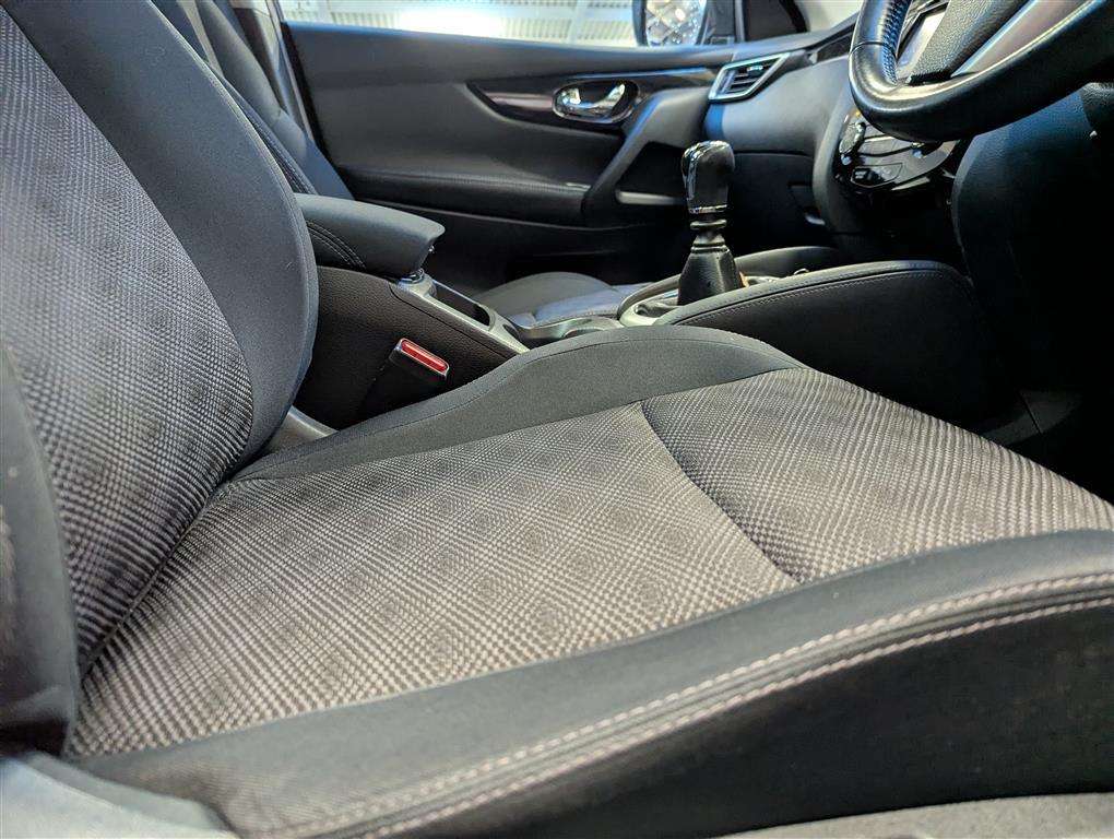 <p>2015 NISSAN QASHQAI N-TEC + DCI</p>