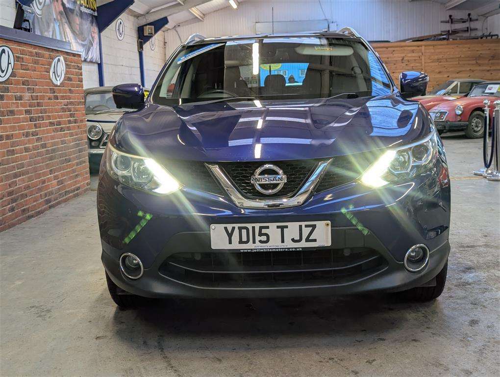 <p>2015 NISSAN QASHQAI N-TEC + DCI</p>