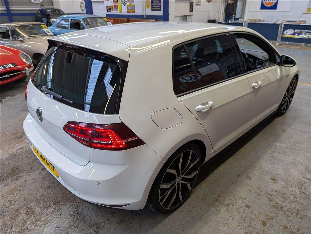 <p>2014 VOLKSWAGEN GOLF GTD</p>