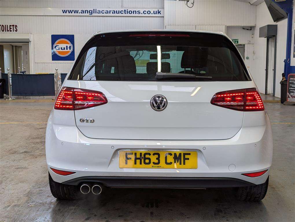 <p>2014 VOLKSWAGEN GOLF GTD</p>