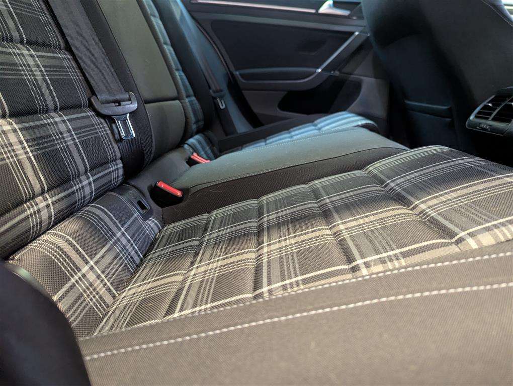 <p>2014 VOLKSWAGEN GOLF GTD</p>