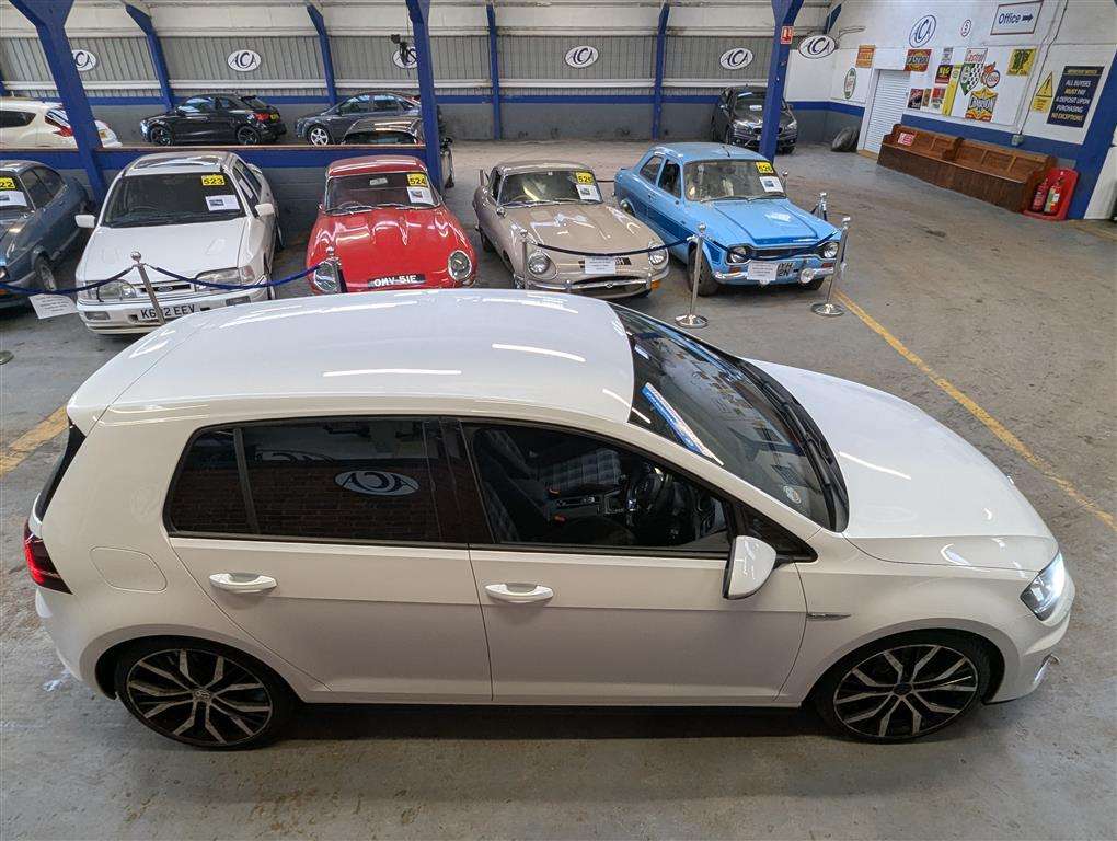 <p>2014 VOLKSWAGEN GOLF GTD</p>