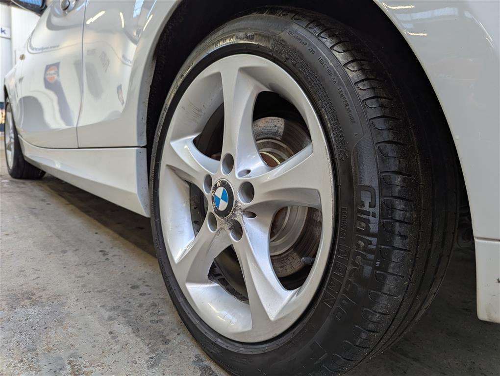 <p>2009 BMW 118D SPORT</p>