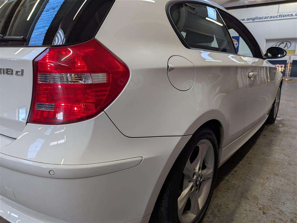 <p>2009 BMW 118D SPORT</p>