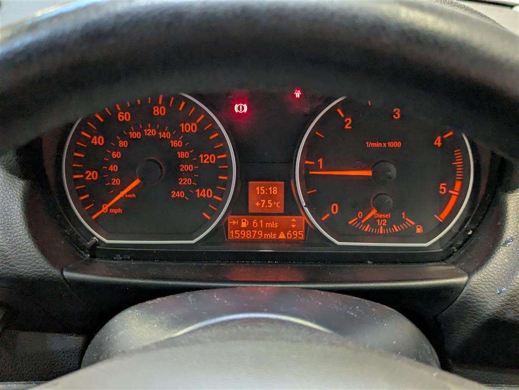 <p>2009 BMW 118D SPORT</p>