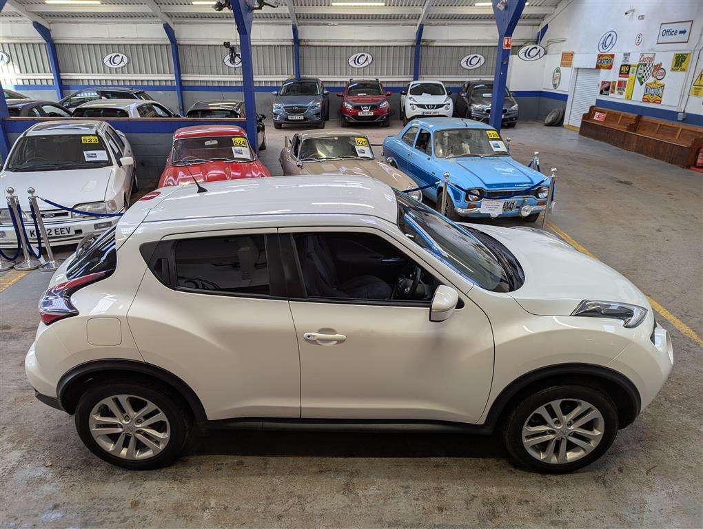 <p>2015 NISSAN JUKE ACENTA PREMIUM DCI</p>