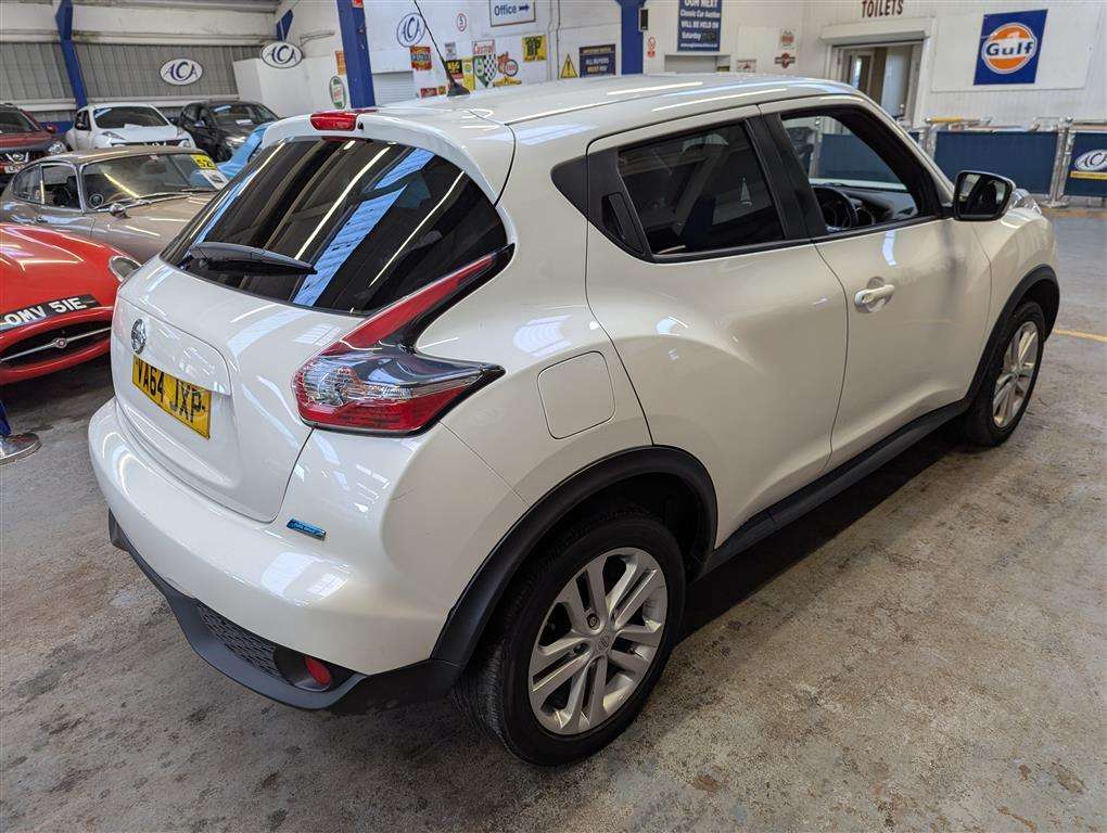 <p>2015 NISSAN JUKE ACENTA PREMIUM DCI</p>