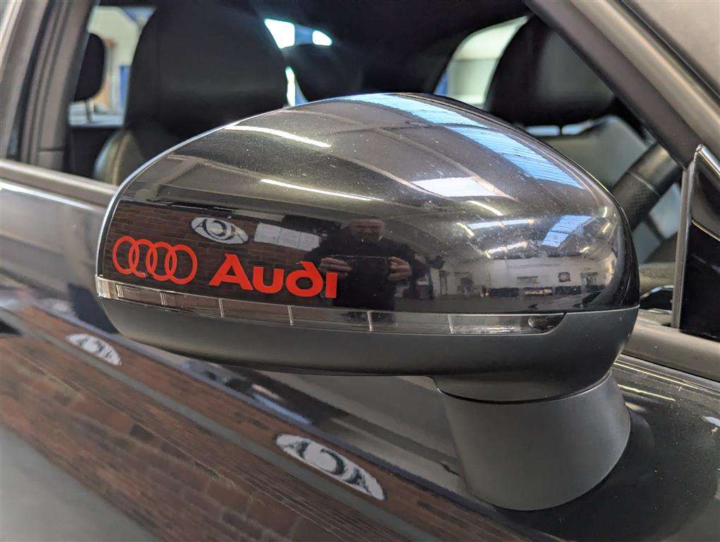 <p>2011 AUDI A1 S LINE TDI</p>