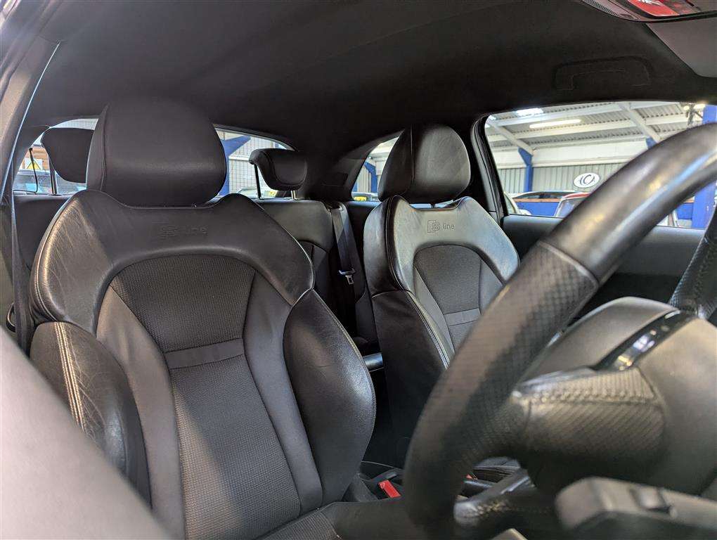 <p>2011 AUDI A1 S LINE TDI</p>