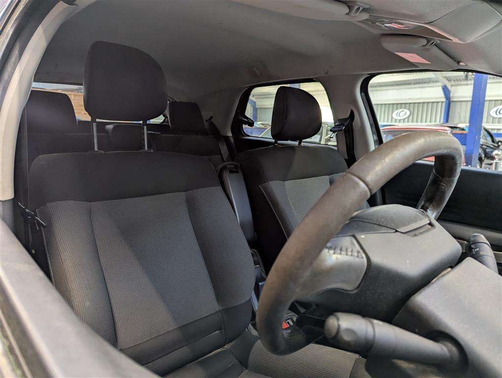 <p>2015 CITROEN C4 CACTUS FLAIR BLUEHDI</p>