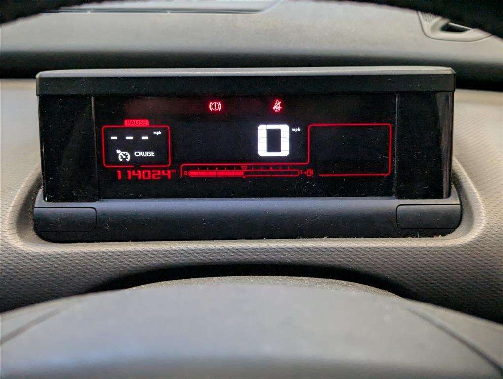<p>2015 CITROEN C4 CACTUS FLAIR BLUEHDI</p>