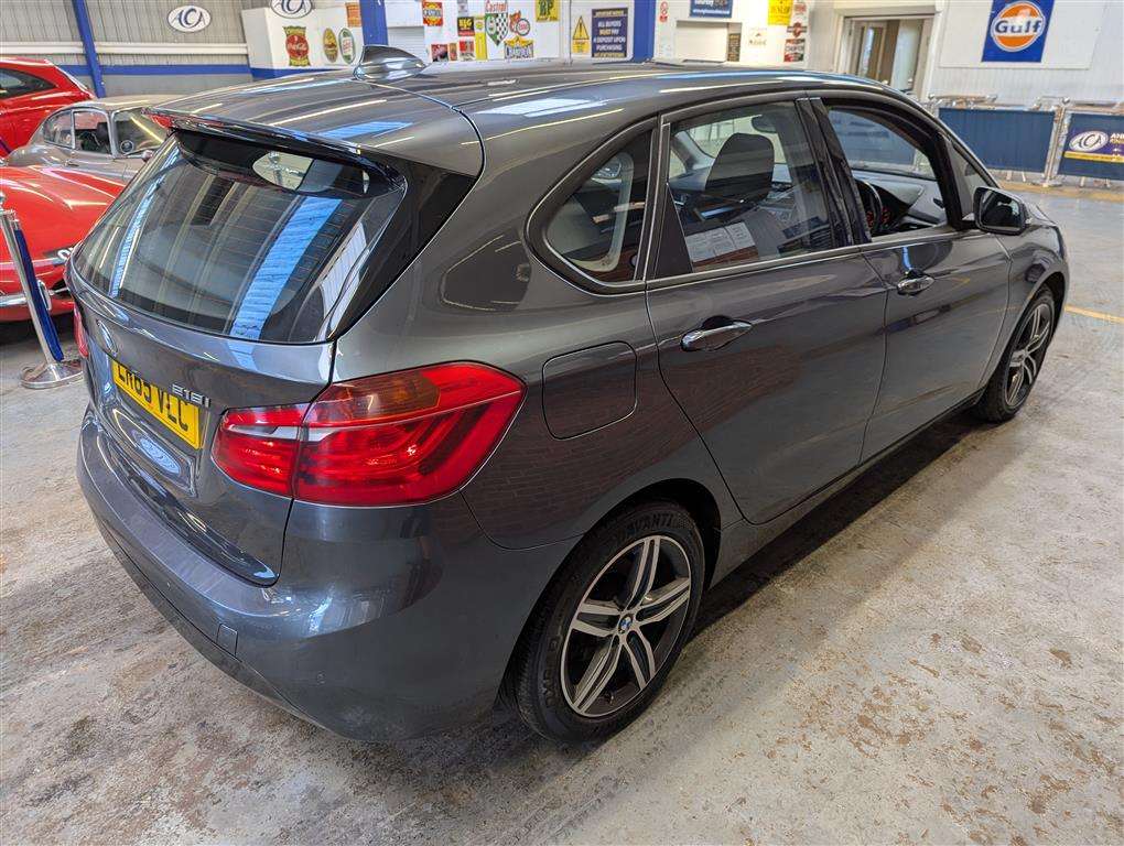 <p>2015 BMW 218I SPORT</p>