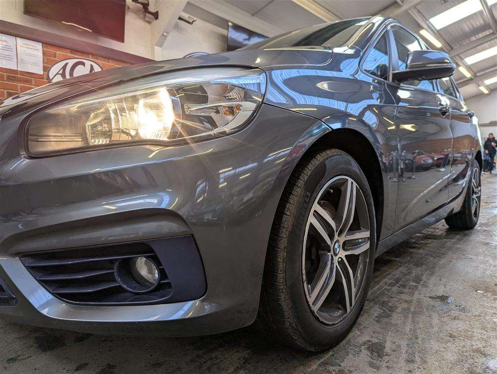 <p>2015 BMW 218I SPORT</p>