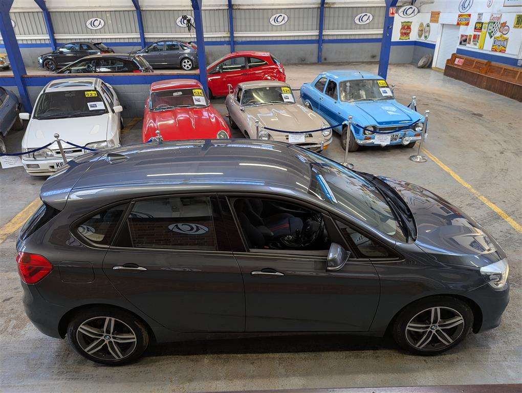 <p>2015 BMW 218I SPORT</p>
