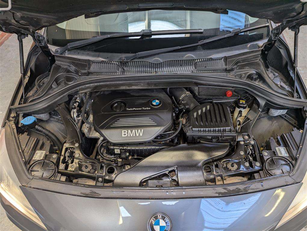 <p>2015 BMW 218I SPORT</p>