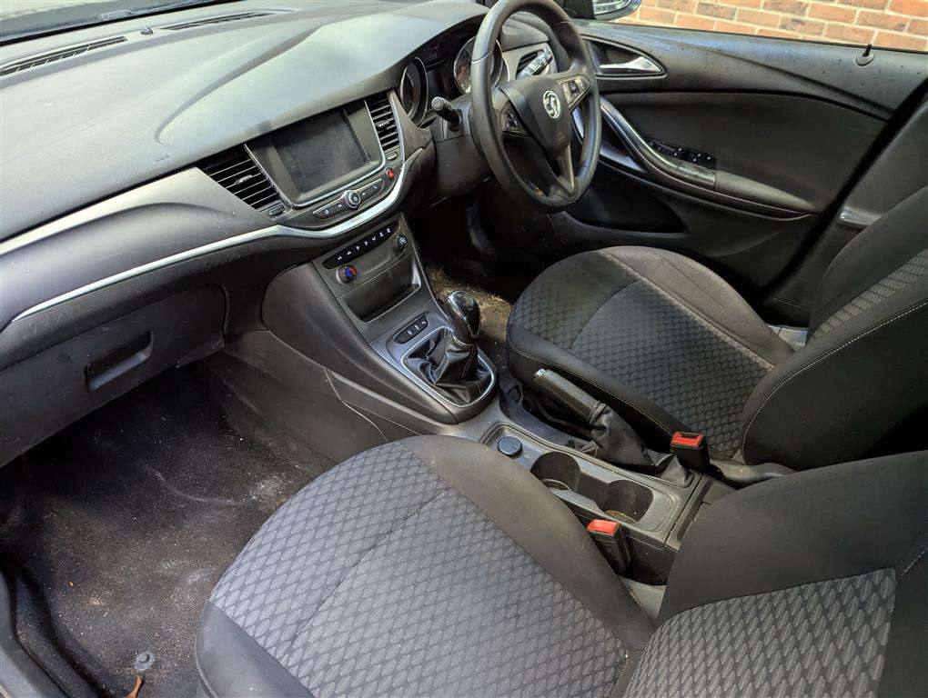 <p>2016 VAUXHALL ASTRA DESIGN CDTI ECOFLEX</p>