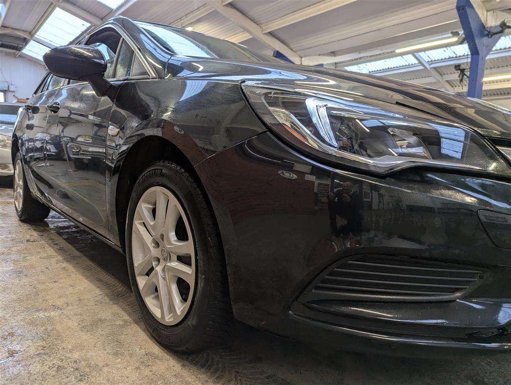 <p>2016 VAUXHALL ASTRA DESIGN CDTI ECOFLEX</p>