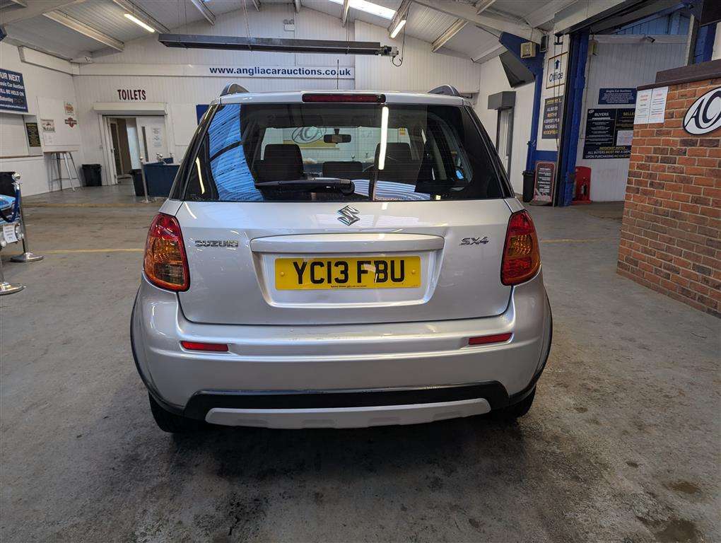 <p>2013 SUZUKI SX4 SZ3</p>