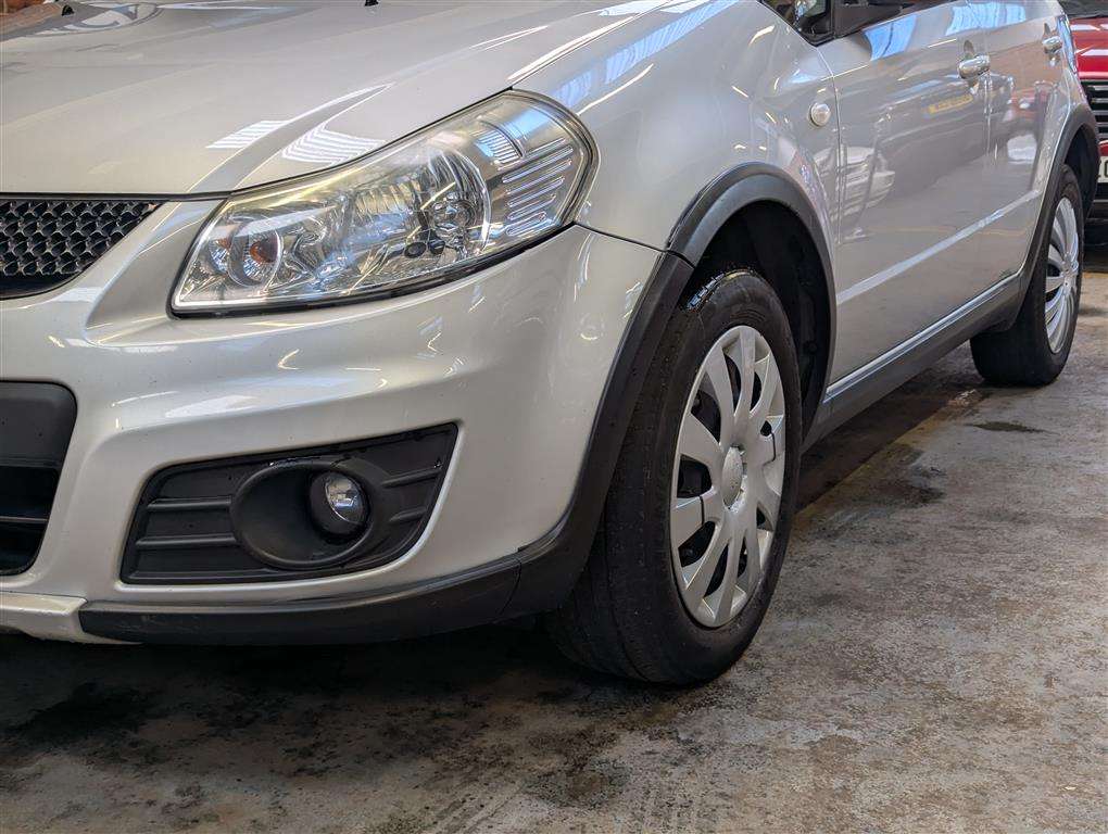 <p>2013 SUZUKI SX4 SZ3</p>