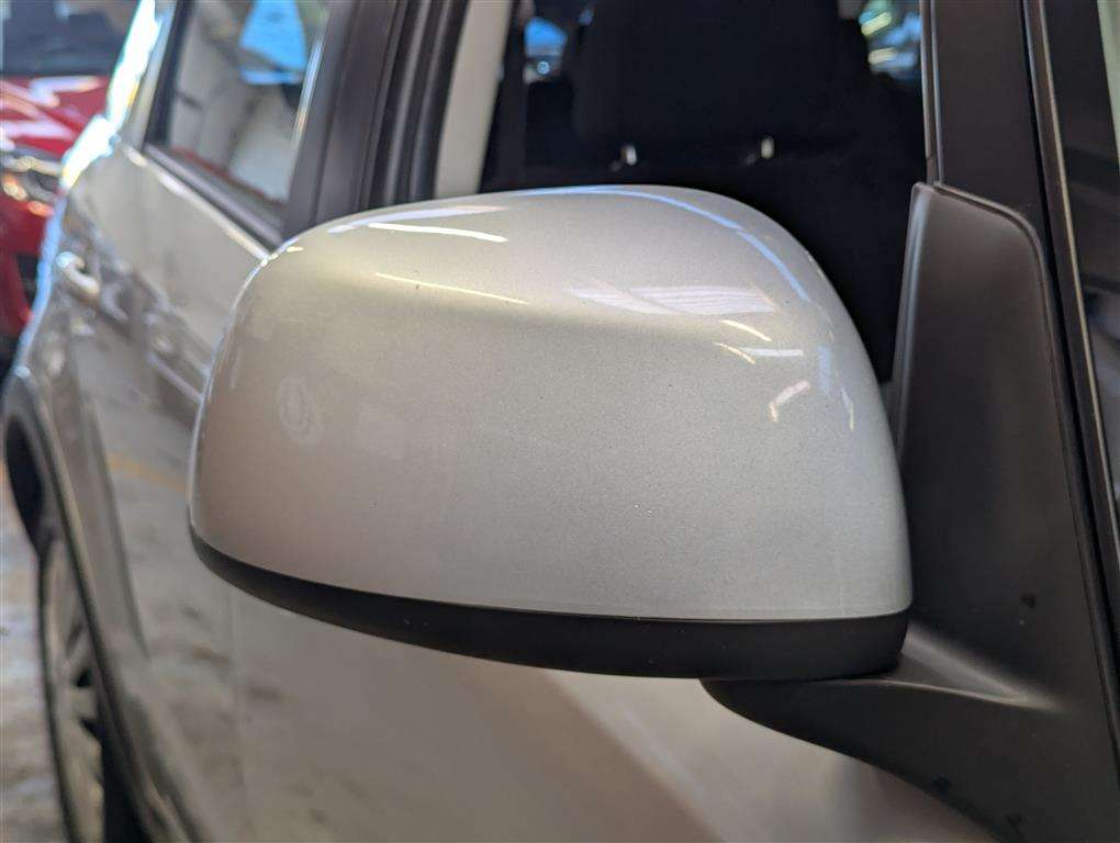 <p>2013 SUZUKI SX4 SZ3</p>