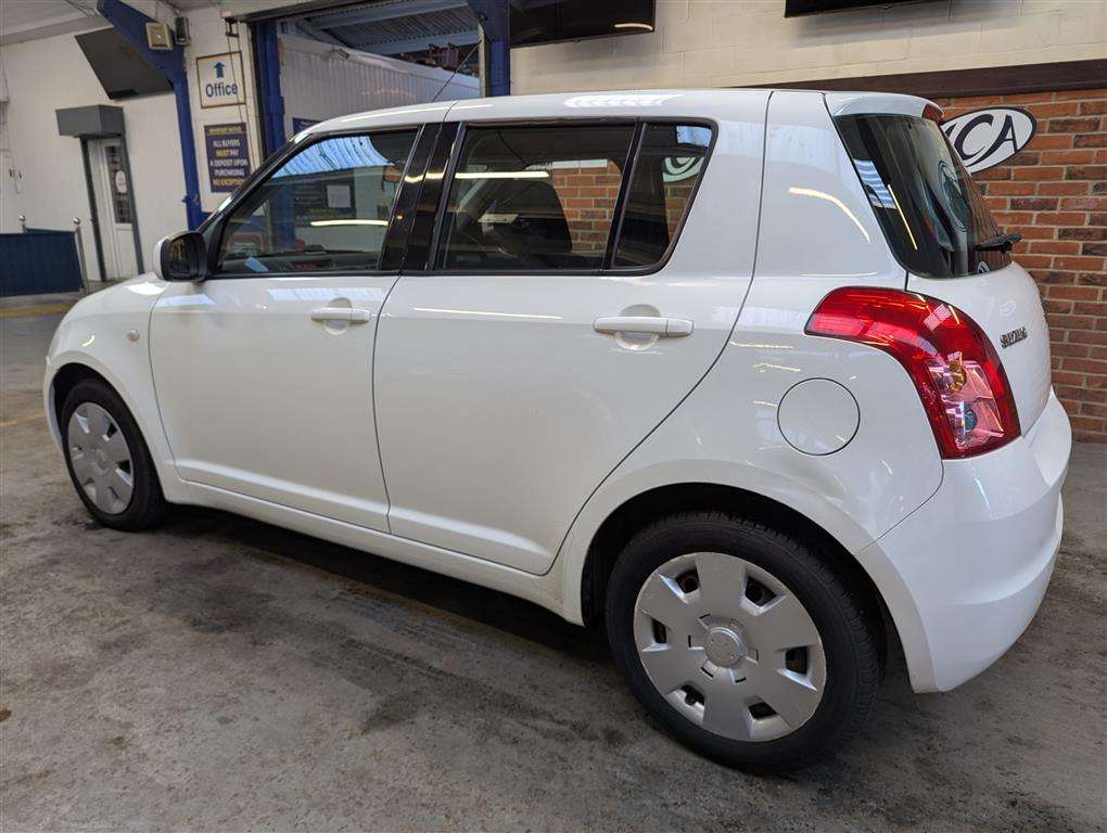 <p>2010 SUZUKI SWIFT **SOLD</p>