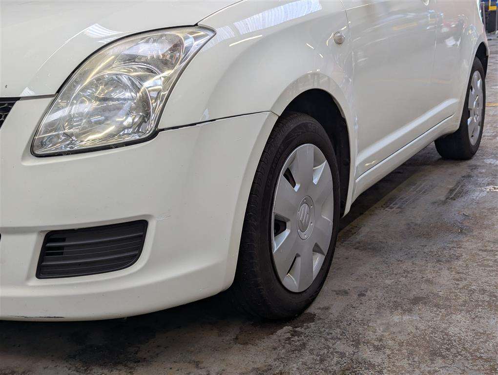 <p>2010 SUZUKI SWIFT **SOLD</p>