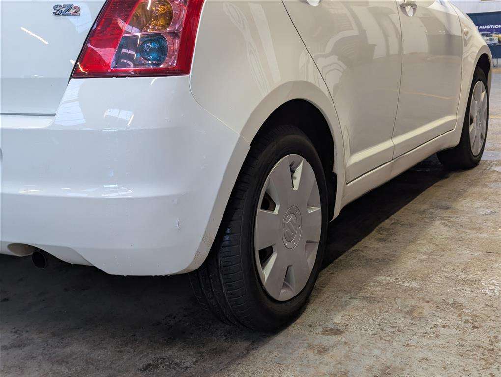 <p>2010 SUZUKI SWIFT **SOLD</p>