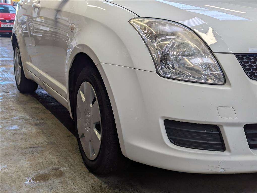 <p>2010 SUZUKI SWIFT **SOLD</p>