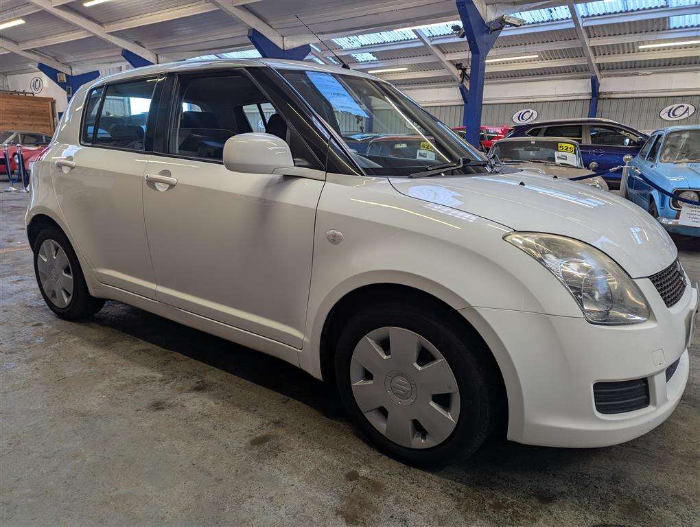 <p>2010 SUZUKI SWIFT **SOLD</p>