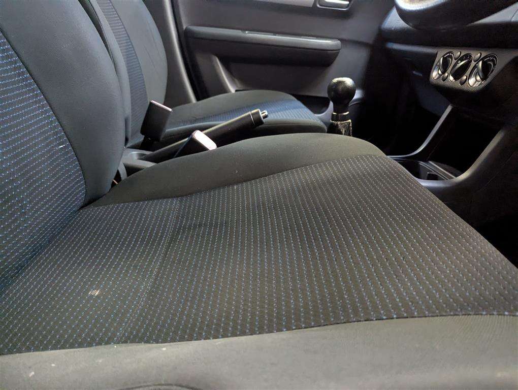 <p>2010 SUZUKI SWIFT **SOLD</p>
