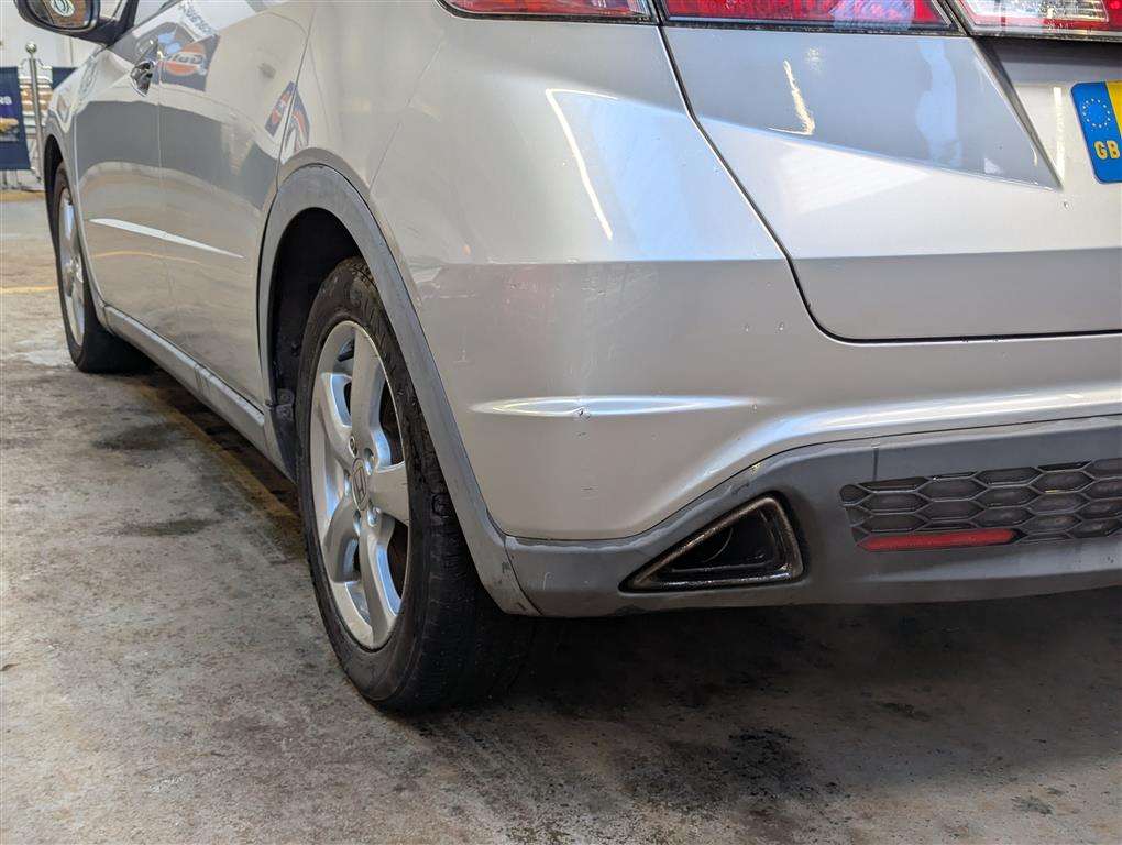 <p>2007 HONDA CIVIC SE **SOLD</p>