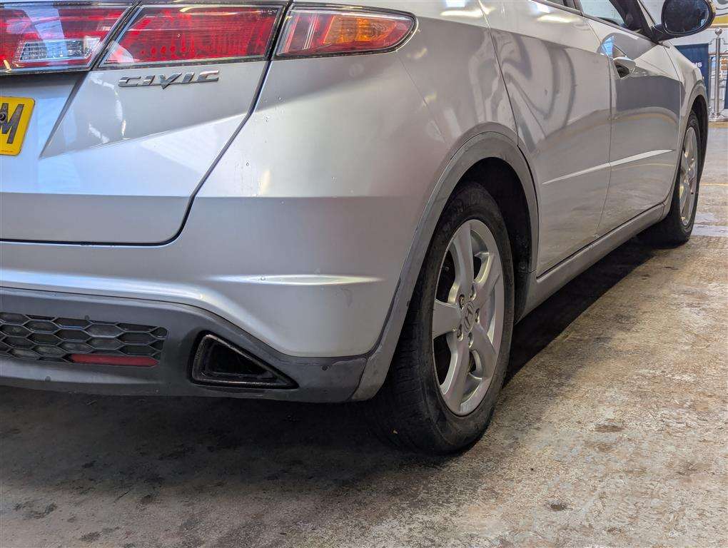 <p>2007 HONDA CIVIC SE **SOLD</p>