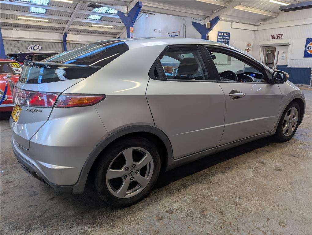 <p>2007 HONDA CIVIC SE **SOLD</p>