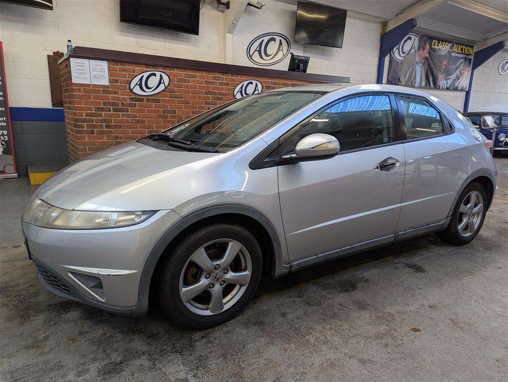 <p>2007 HONDA CIVIC SE **SOLD</p>