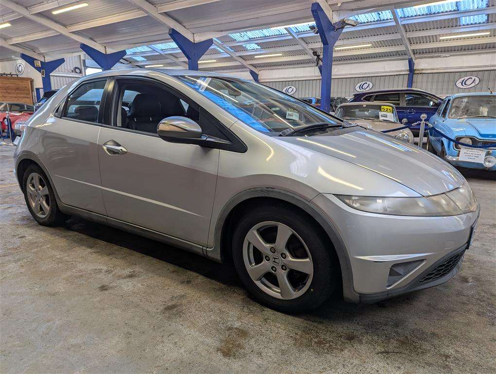 <p>2007 HONDA CIVIC SE **SOLD</p>